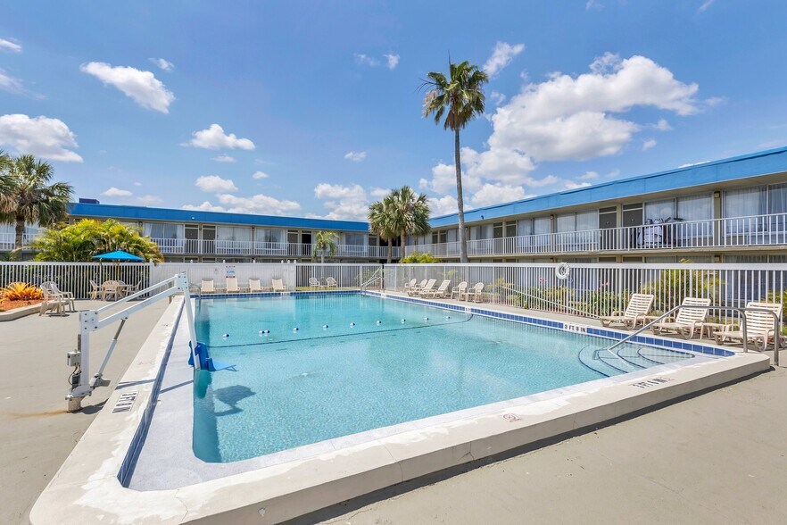 More Photos Of 3755 Cheney Hwy, Titusville Hotel For Sale