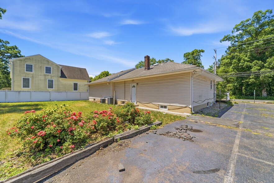 More Photos Of 333 Spotswood Englishtown Rd, Monroe Township Medical For Sale