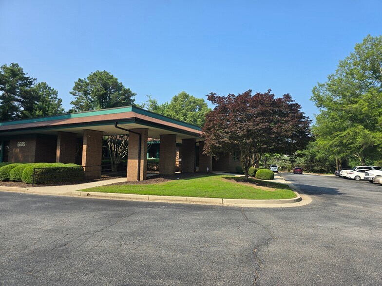 Primary Photo Of 6685 Merchants Way, Morrow Medical For Sale