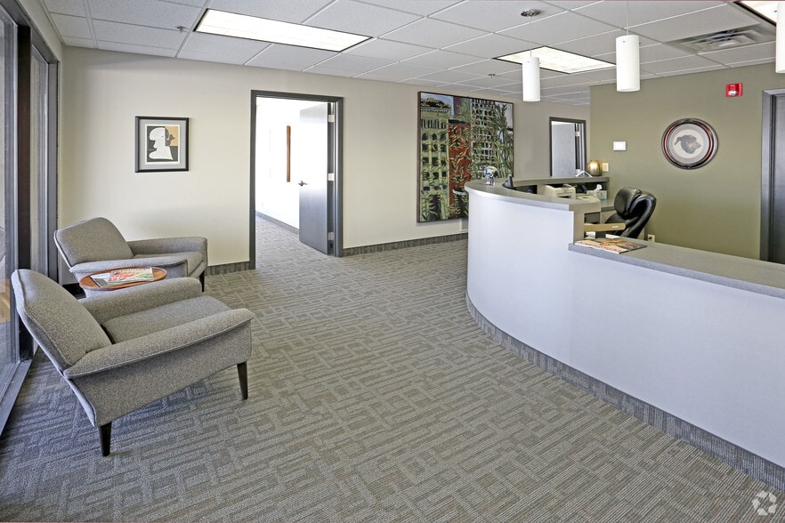 More Photos Of 313 Lake Hazeltine Dr, Chaska Manufacturing For Lease