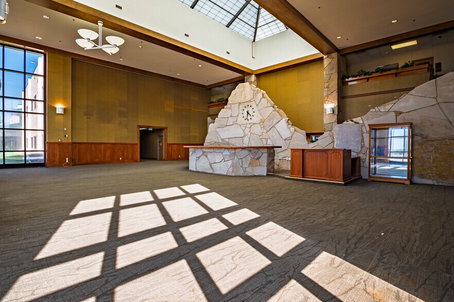 More Photos Of 1 Cabela Dr, Sidney Office For Lease