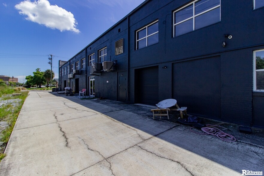 More Photos Of 305 W Main St, Lakeland Storefront Retail Office For Sale
