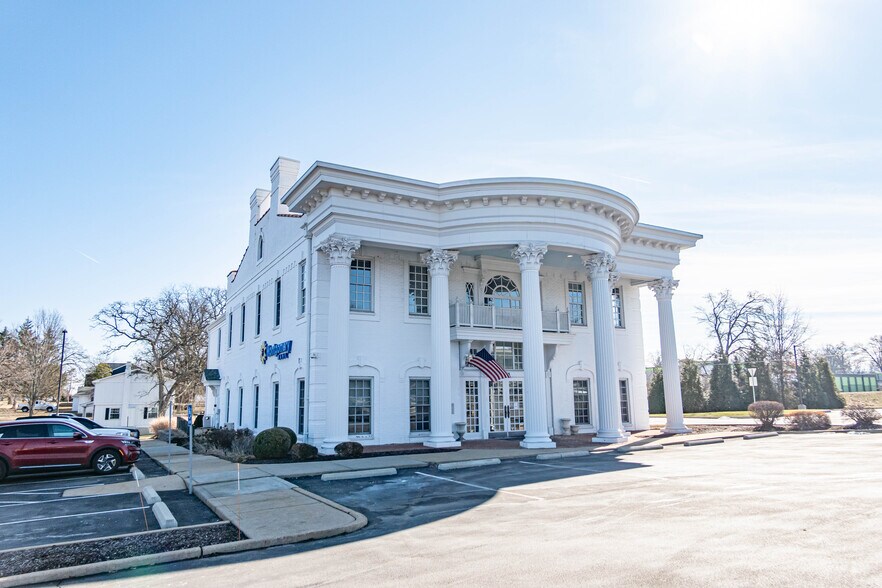 More Photos Of 199 Clarkson Rd, Ellisville Bank For Lease