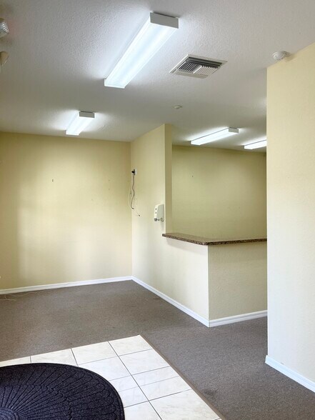 More Photos Of 700-706 State Road 60 E, Lake Wales Medical For Lease