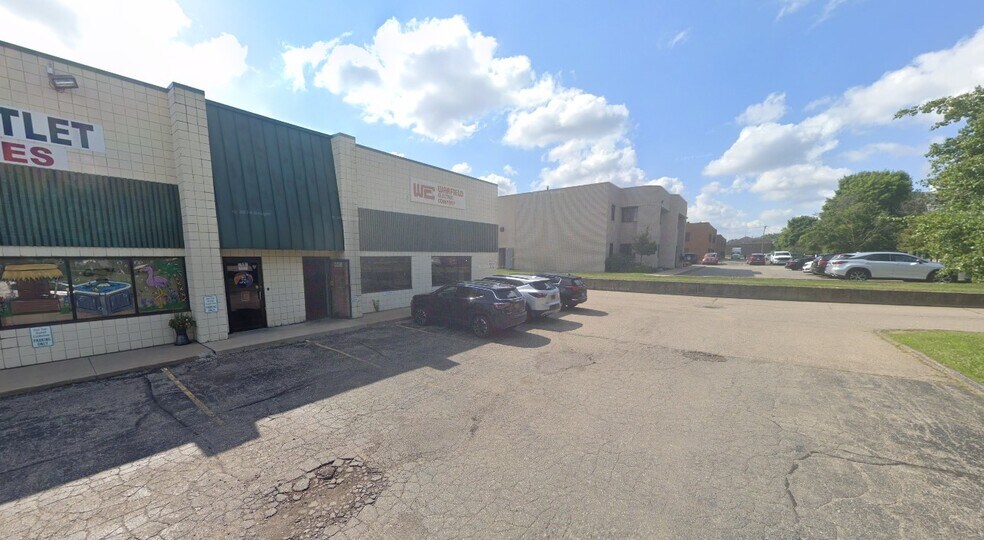 Primary Photo Of 5920-5950 N Hix Rd, Westland Warehouse For Lease