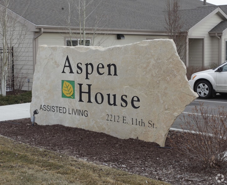 More Photos Of 2212 E 11th St, Loveland Assisted Living For Sale