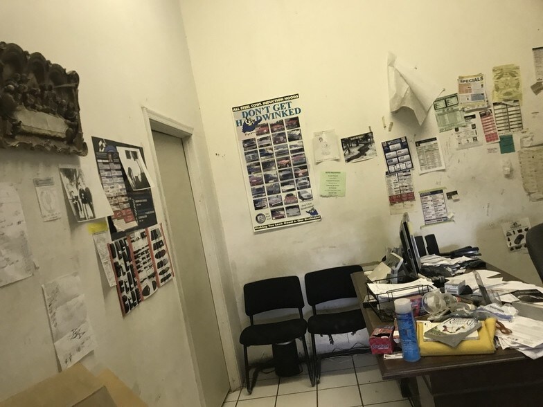 More Photos Of 1543 E Van Buren St, Phoenix Auto Repair For Sale