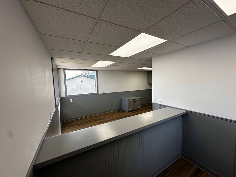 More Photos Of 2852 N Biagio, Ozark Office For Lease