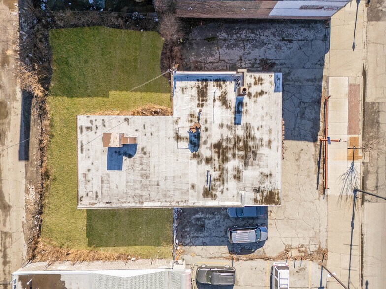 More Photos Of 8115 S Cottage Grove Ave, Chicago Flex For Sale