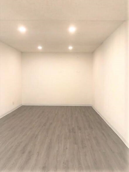 More Photos Of 6106-6112 Rita Ave, Huntington Park Storefront Retail Office For Lease