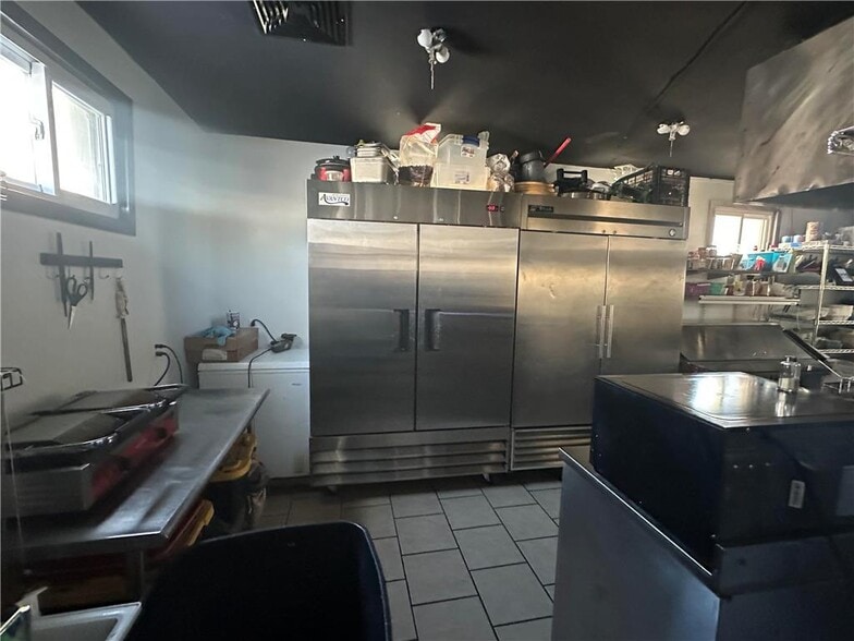 More Photos Of 7 Lehigh St, Catasauqua Restaurant For Sale