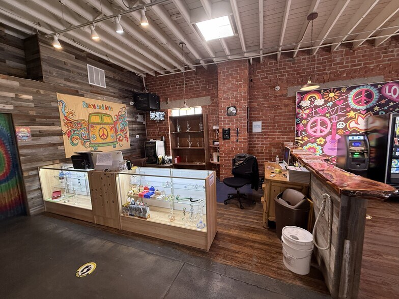 More Photos Of 123 W Cedar St, Trinidad General Retail For Sale