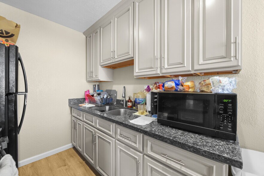 More Photos Of 14761 San Pablo Ave, San Pablo Apartments For Sale