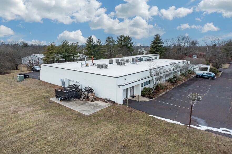 More Photos Of 220 Stahl Rd, Harleysville Research And Development For Sale