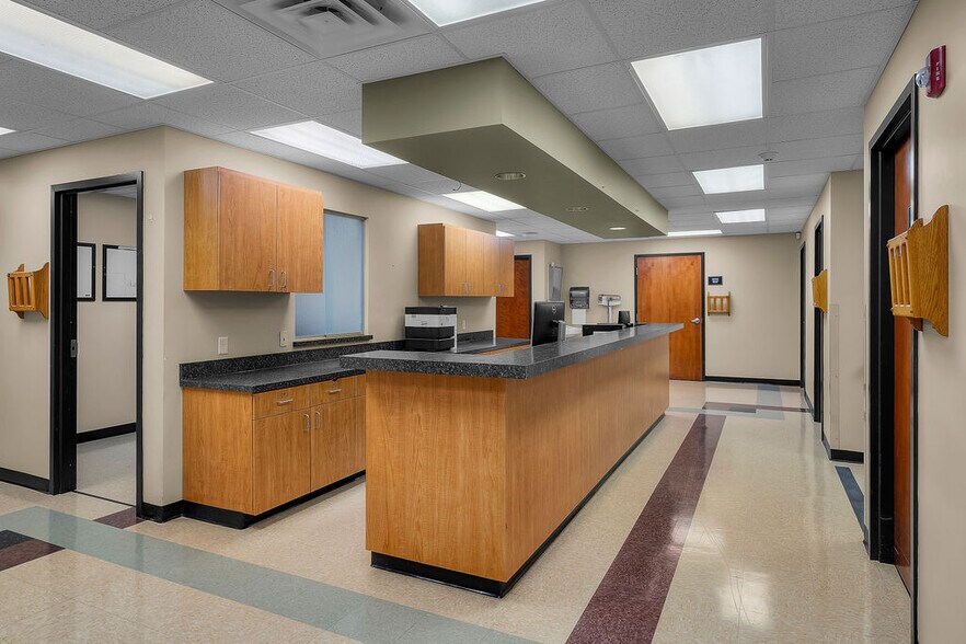 More Photos Of 1450 Jones Dairy Rd, Jasper Medical For Sale