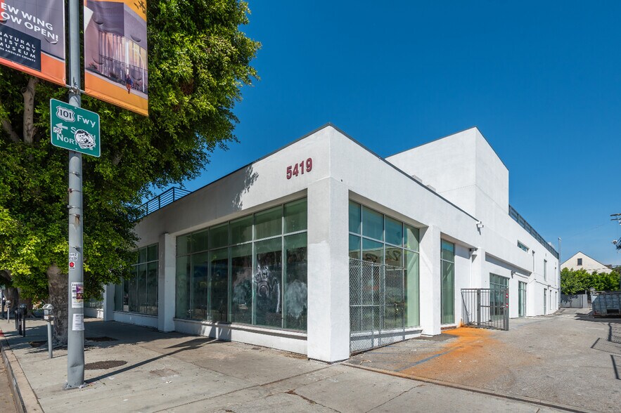 More Photos Of 5419 W Sunset Blvd, Los Angeles Loft Creative Space For Sale