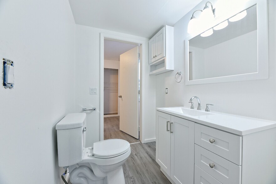 More Photos Of 1808 Spring St, Medford Apartments For Sale