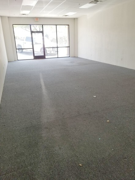 More Photos Of 2585 Miracle Mile, Bullhead City Medical For Sale