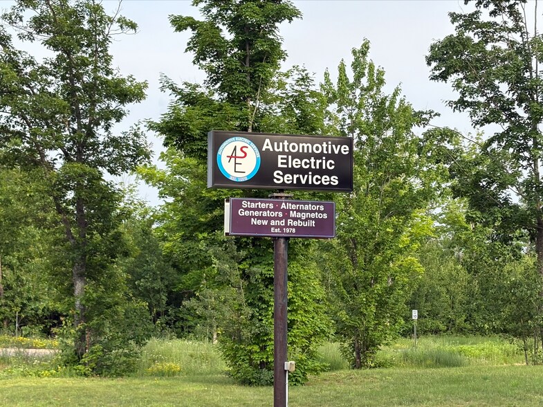 More Photos Of 928 County Road 480, Marquette Service For Sale