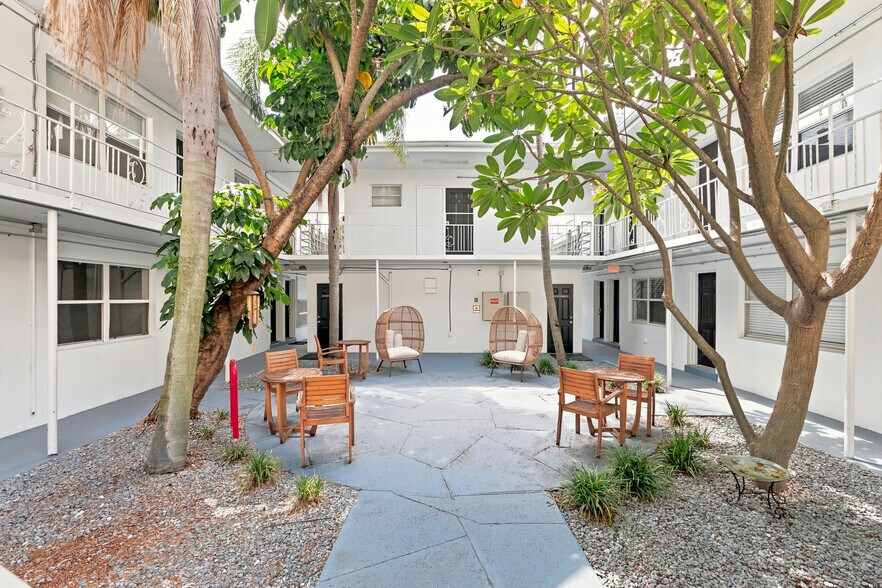 More Photos Of 425 2nd St N, Saint Petersburg Apartments For Sale