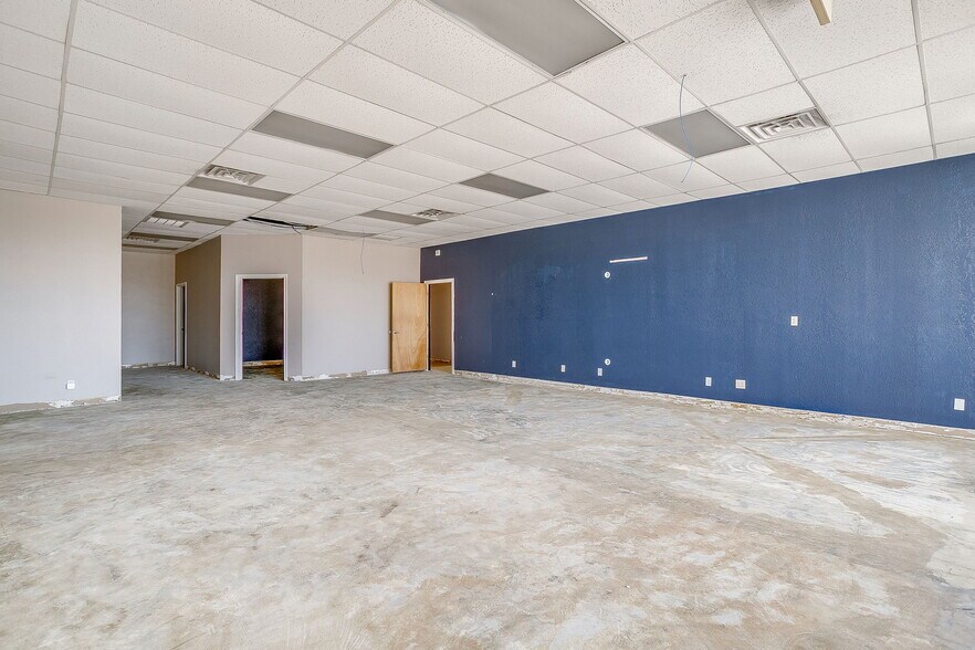 More Photos Of 401 S Jim Wright Fwy, Fort Worth Unknown For Lease