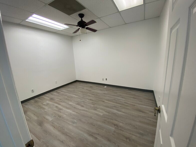 More Photos Of 13555 Automobile Blvd, Clearwater Medical For Lease