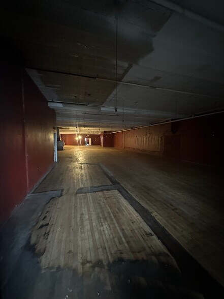 More Photos Of 976 Broadway, Buffalo Storefront For Lease