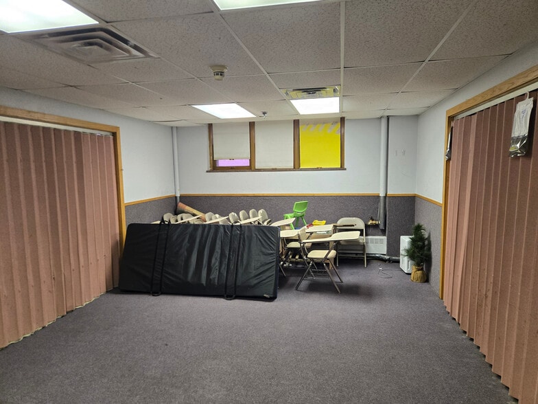 More Photos Of 697 13th Ave NE, Minneapolis Religious Facility For Sale