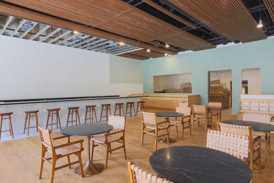 More Photos Of 915 Wilshire Blvd, Los Angeles Office For Lease