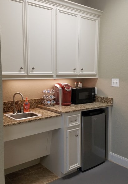 More Photos Of 25702 Aldine Westfield Rd, Spring Unknown For Lease