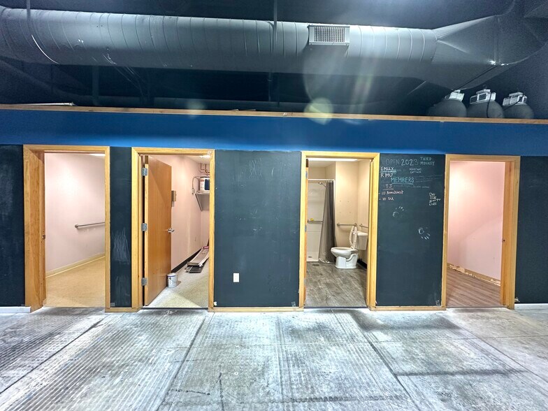 More Photos Of 14785 W 101st Ave, Dyer Medical For Lease