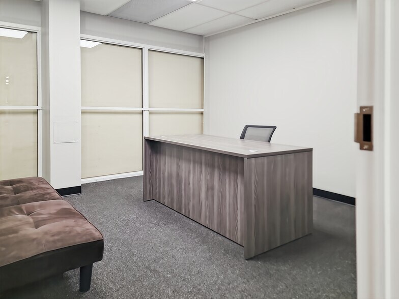 More Photos Of 120 Bishops Way, Brookfield Coworking Space
