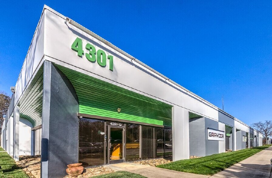 More Photos Of 4301 Stuart Andrew Blvd, Charlotte Light Distribution For Lease
