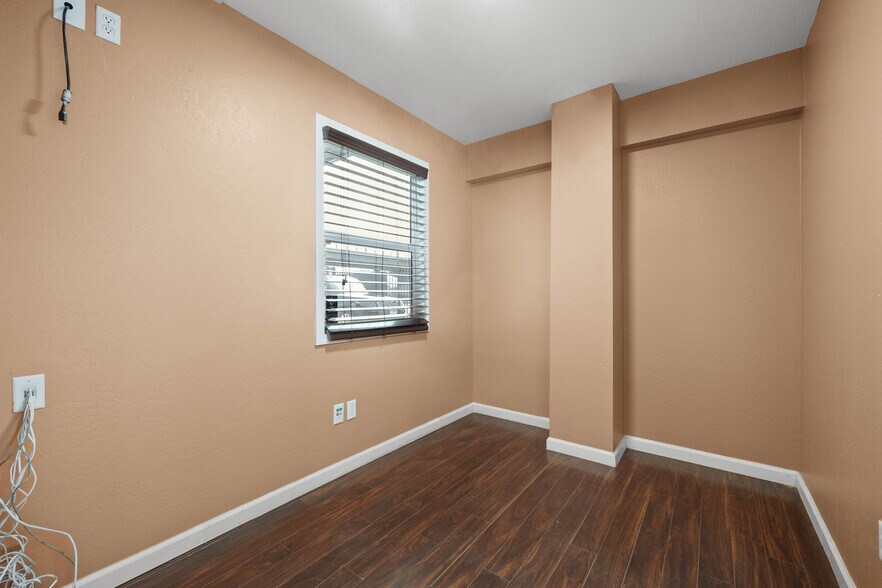 More Photos Of 814 Jackson St, Bakersfield Warehouse For Lease