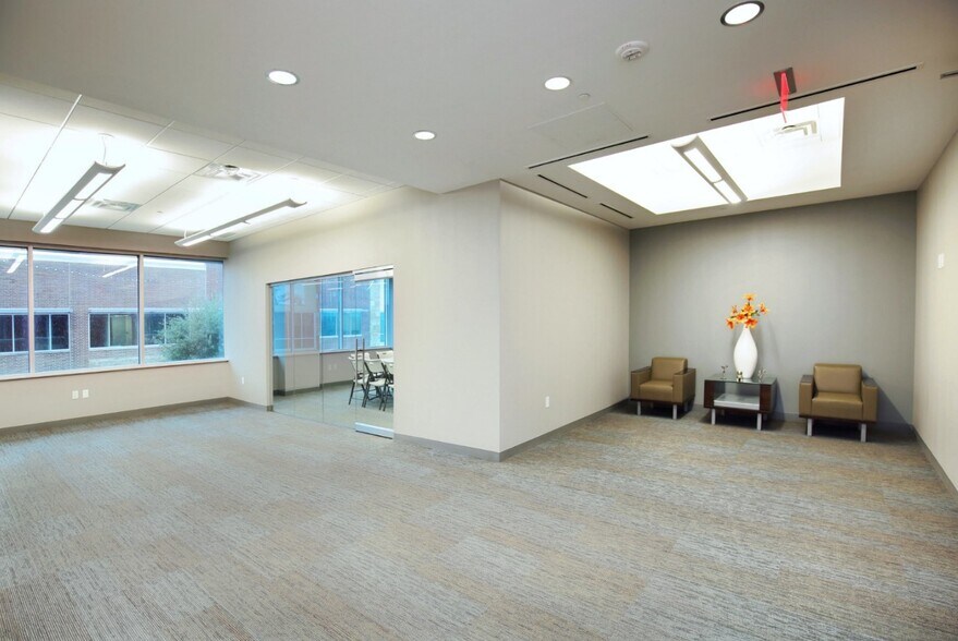 More Photos Of Dallas North Tollway, Plano Unknown For Lease