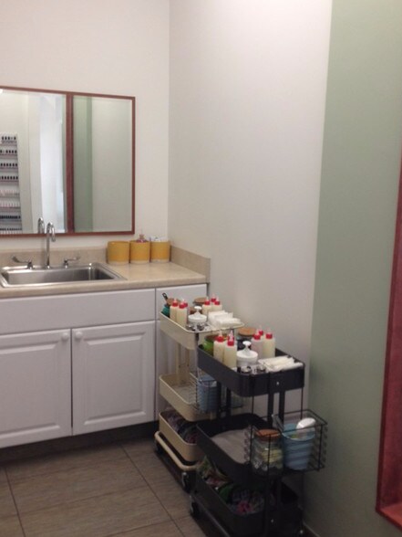 More Photos Of 1124-1156 S Colorado Blvd, Denver Unknown For Lease