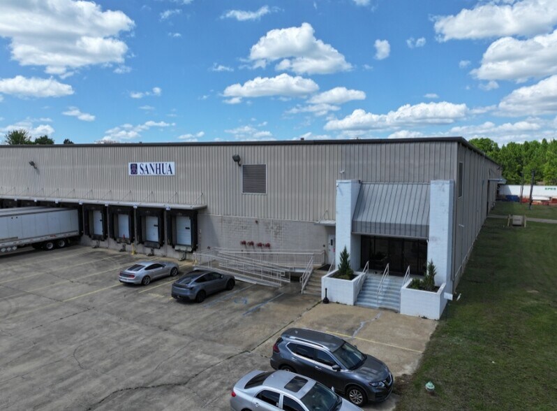 More Photos Of 195 Industrial N dr, Gluckstadt Industrial For Lease