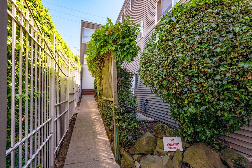 More Photos Of 525 E Roy St, Seattle Apartments For Sale
