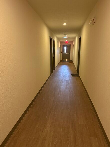 More Photos Of 2331 S Cedar St, Ottawa Apartments For Sale