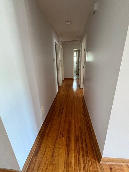 More Photos Of 1239 W Main St, Jenks Medical For Sale