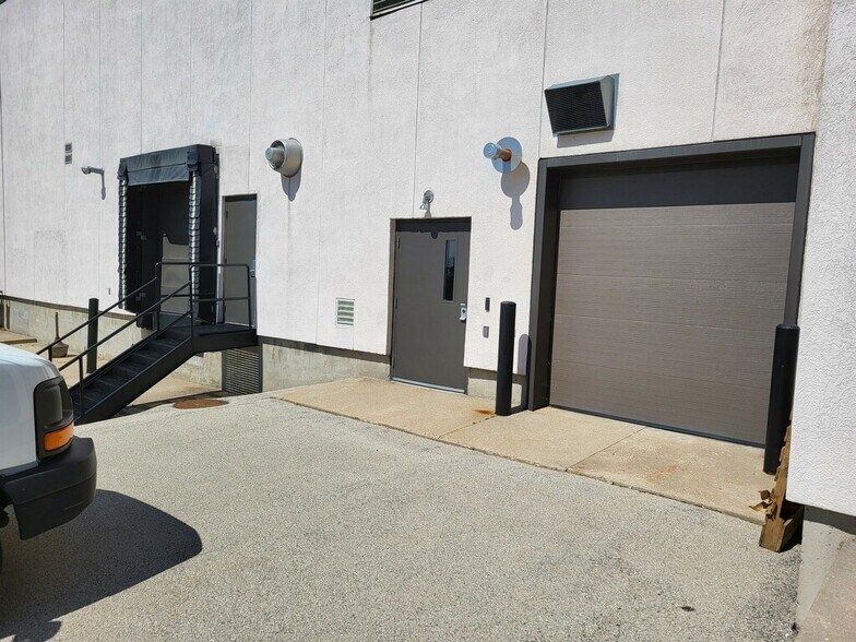 More Photos Of 2985 S Ridge Rd, Green Bay Medical For Lease