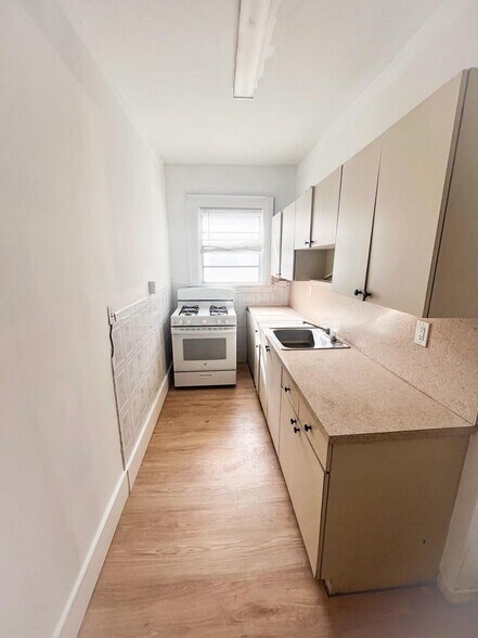 More Photos Of 711 NW 1st St, Miami Apartments For Sale