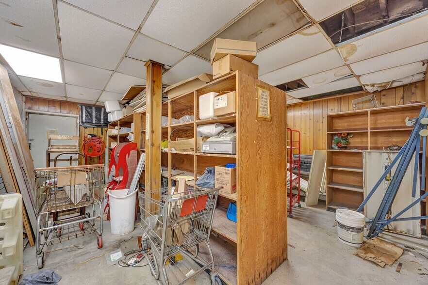 More Photos Of 100 S Brookville Pike, West College Corner Freestanding For Sale