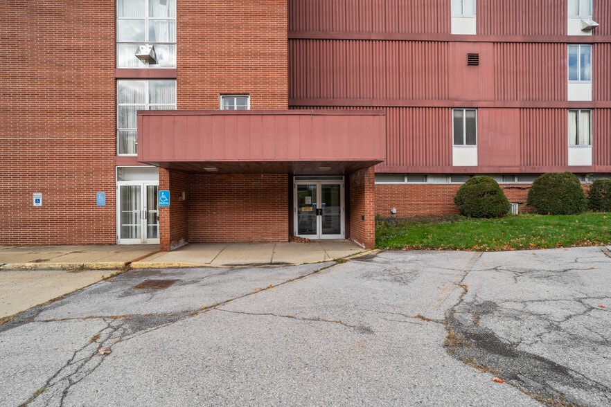 More Photos Of 94 Hospital St, Ridgway Specialty For Sale