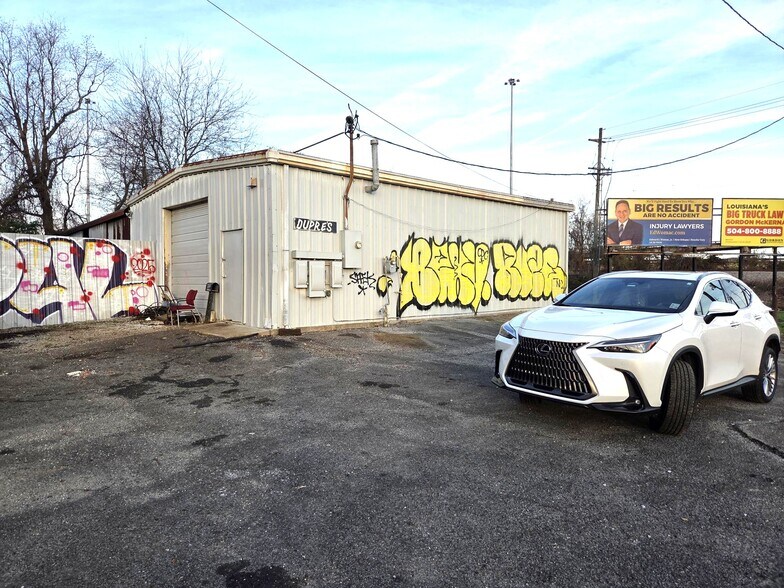 Primary Photo Of 3030 Franklin Ave, New Orleans Industrial For Sale