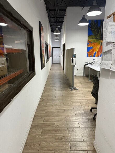 More Photos Of 3771 NW 51st St, Miami Warehouse For Sale