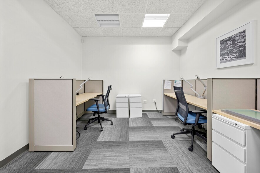 More Photos Of 5-14 51st Ave, Long Island City Storefront Retail Office For Lease