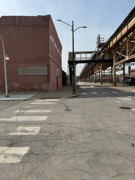 More Photos Of 4709 W Lake St, Chicago Industrial For Sale
