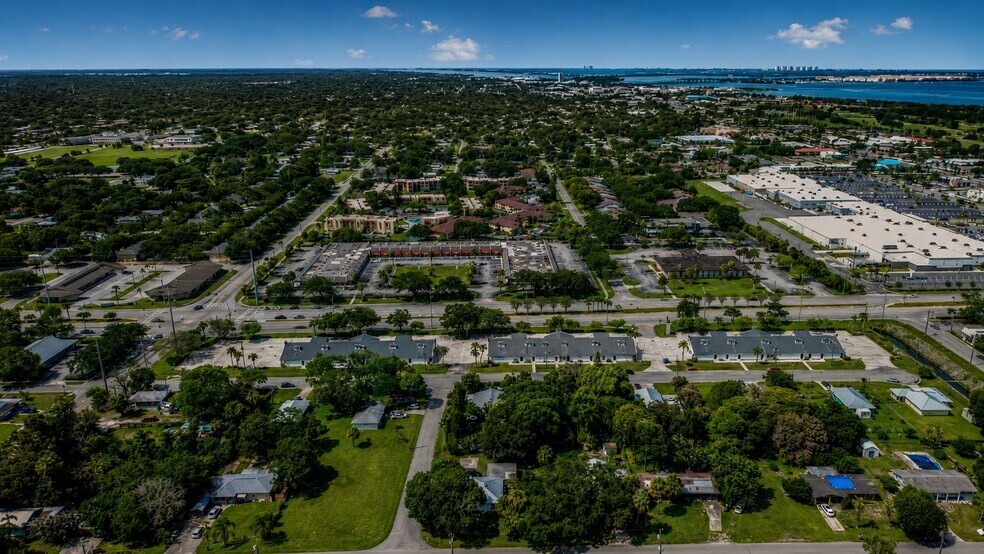 More Photos Of 805 Virginia Ave, Fort Pierce Unknown For Lease