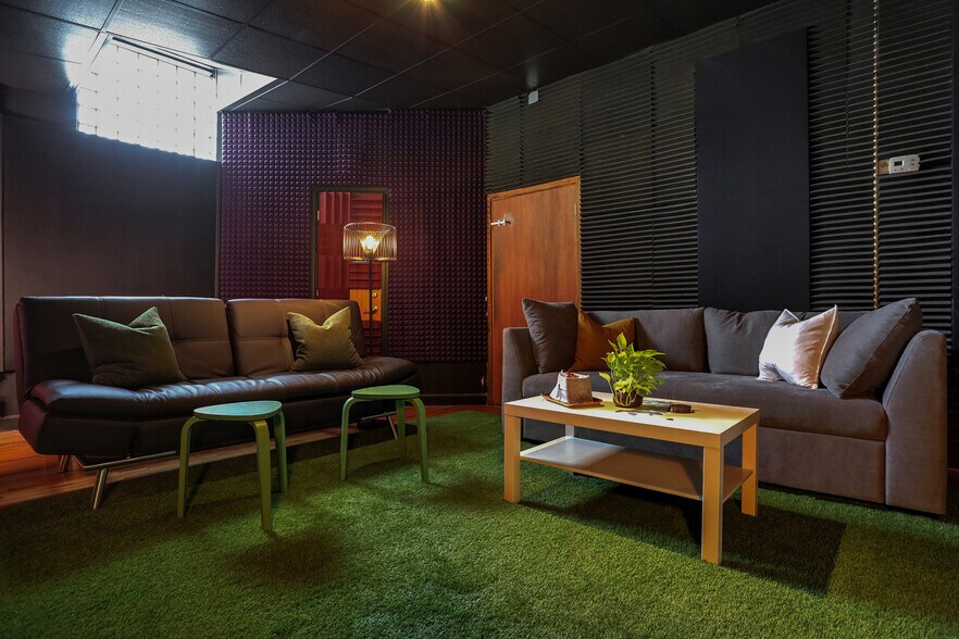 More Photos Of 2258 Young Ave, Memphis Loft Creative Space For Sale